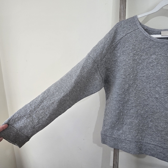 ⭐️40% Off⭐️ Loft Grey Quilted Diamond Sweatshirt - Picture 5 of 10